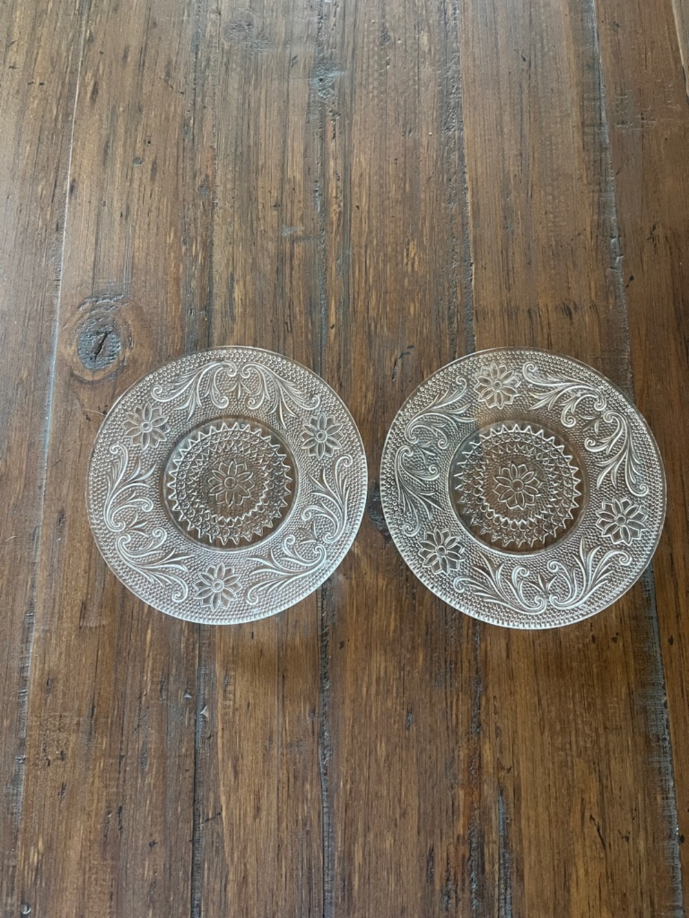 Anchor Hocking Vintage Sandwich Plates 6” - Set of 2